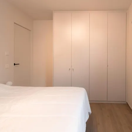 Beautiful With Outdoor Heating Apartman Ostende