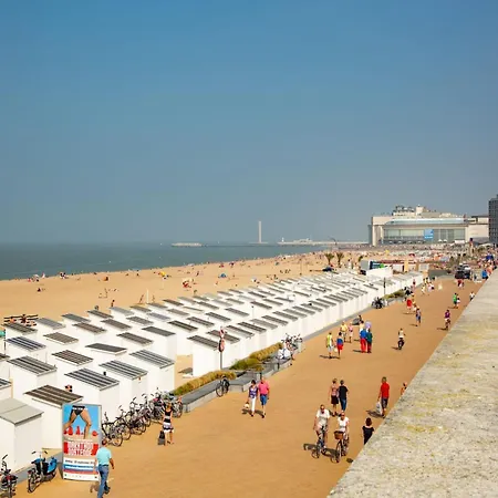 Beautiful With Outdoor Heating Apartman Ostende